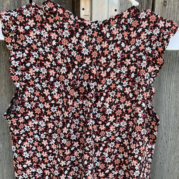 FLORAL PRINT TOP - Picture 4 of 4